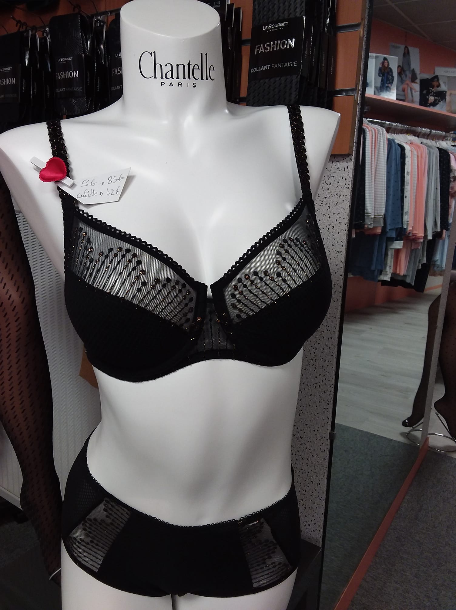 Anik'Boutique 56300 Pontivy est un magasin de lingerie féminine dans le département du Morbihan